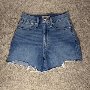 Madewell The Mom Jean Shorts Medium Wash Size 26